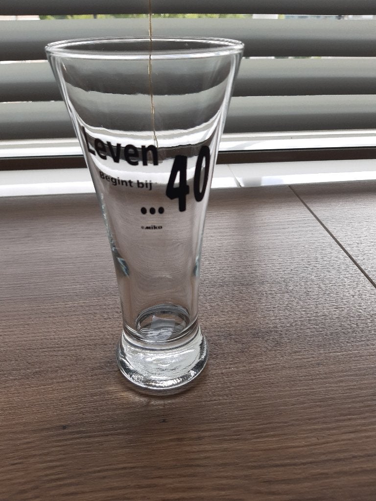 Nieuw bierglas Leven begint bij 40, Glas of Glazen, Nieuw, Ophalen of Verzenden, Glas