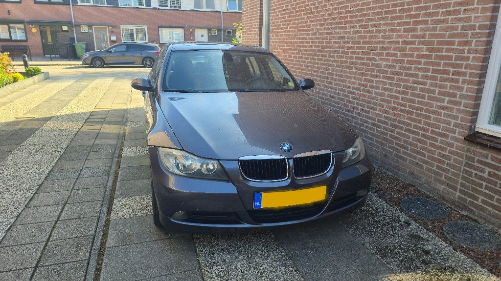 BMW 3-Serie 2.0 I 318 2006 Grijs - AFGEKEURD!, Auto's, Achterwielaandrijving, Zwart, 4 cilinders, 129 pk