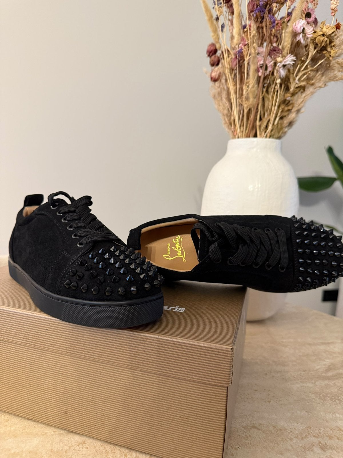 Christian Louboutin zwarte suede sneakers maat 36 nieuw, Ophalen of Verzenden, Nieuw, Zwart, Sneakers of Gympen
