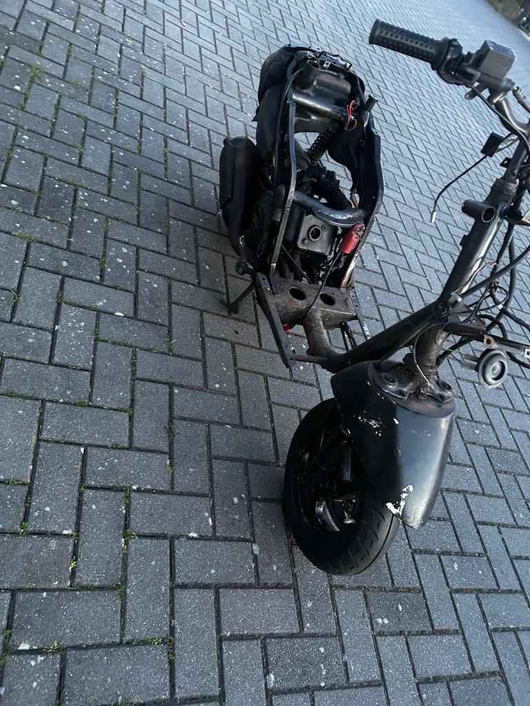 Zip 2005 snor rollend 2takt, Fietsen en Brommers, Brommeronderdelen | Algemeen, Ophalen of Verzenden, Gebruikt
