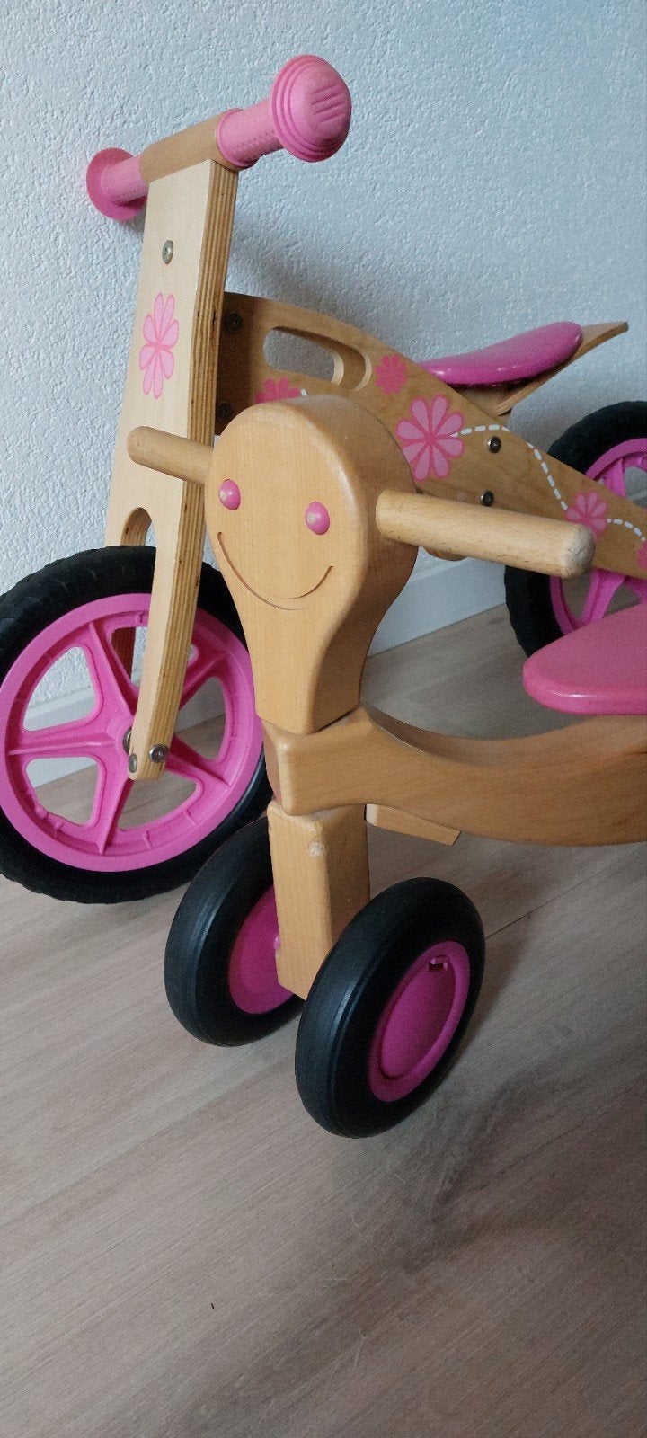 Houten roze Loopfiets en vierwieler duo set, Ophalen, Zo goed als nieuw, Loopfiets