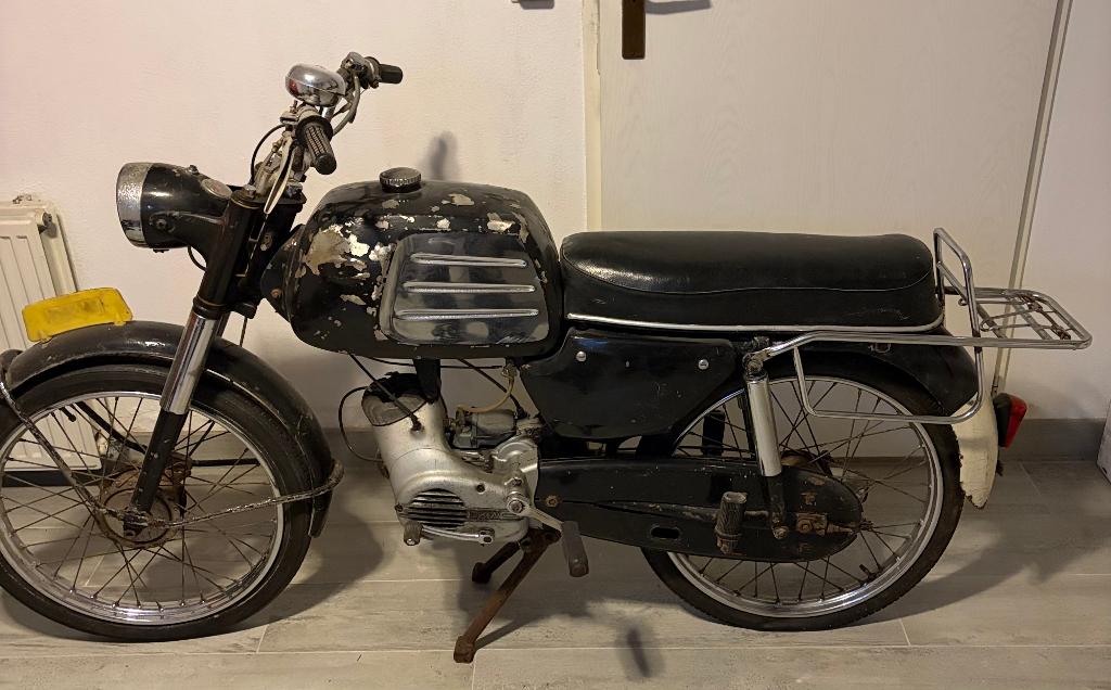 DKW 139 Brommer met 4 bak, Fietsen en Brommers, Brommers | Oldtimers, Maximaal 45 km/u, Ophalen, Overige merken, 4 versnellingen