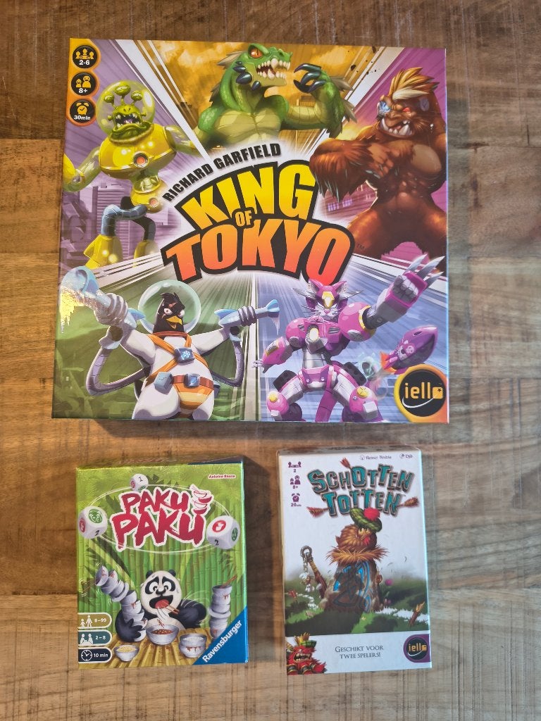 King of Tokyo I Schotten Totten I Paku Paku, Een of twee spelers, Ophalen of Verzenden, Zo goed als nieuw, Reisspel