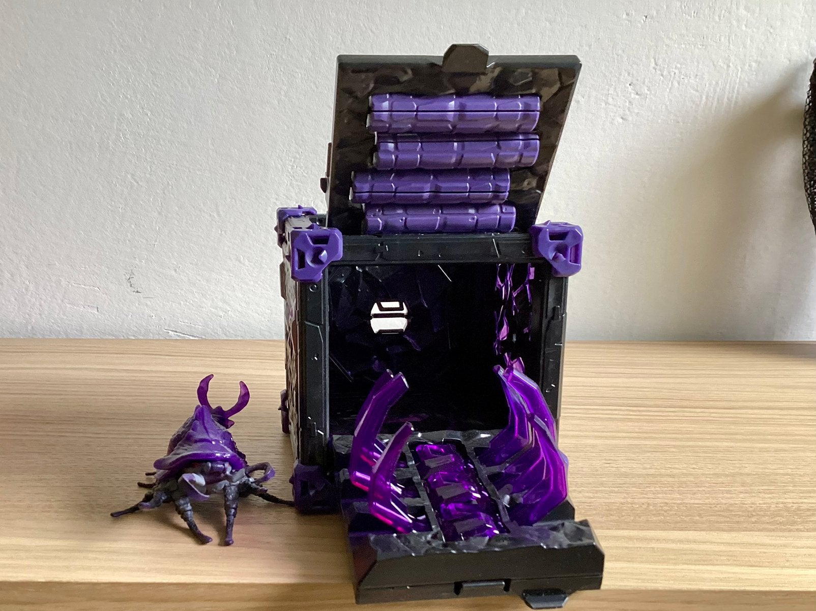 Schleich Eldrador battlecave met pissebed, Ophalen of Verzenden, Zo goed als nieuw