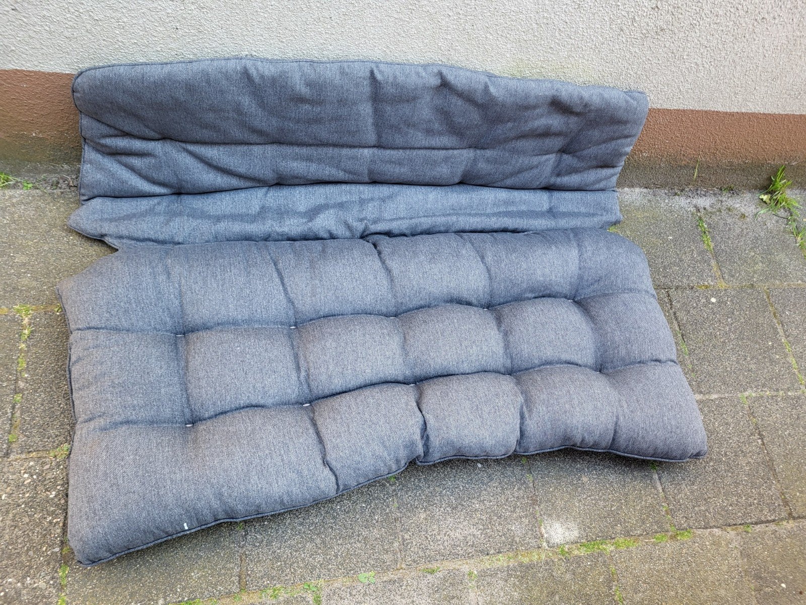 manifesta kussenset, Tuin en Terras, Ophalen, Nieuw