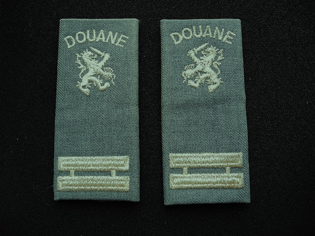 2 epauletten, rangemblemen, schuifpassanten douane. Nieuw., Verzamelen, Ophalen of Verzenden, Overige soorten, Nederland, Overige typen