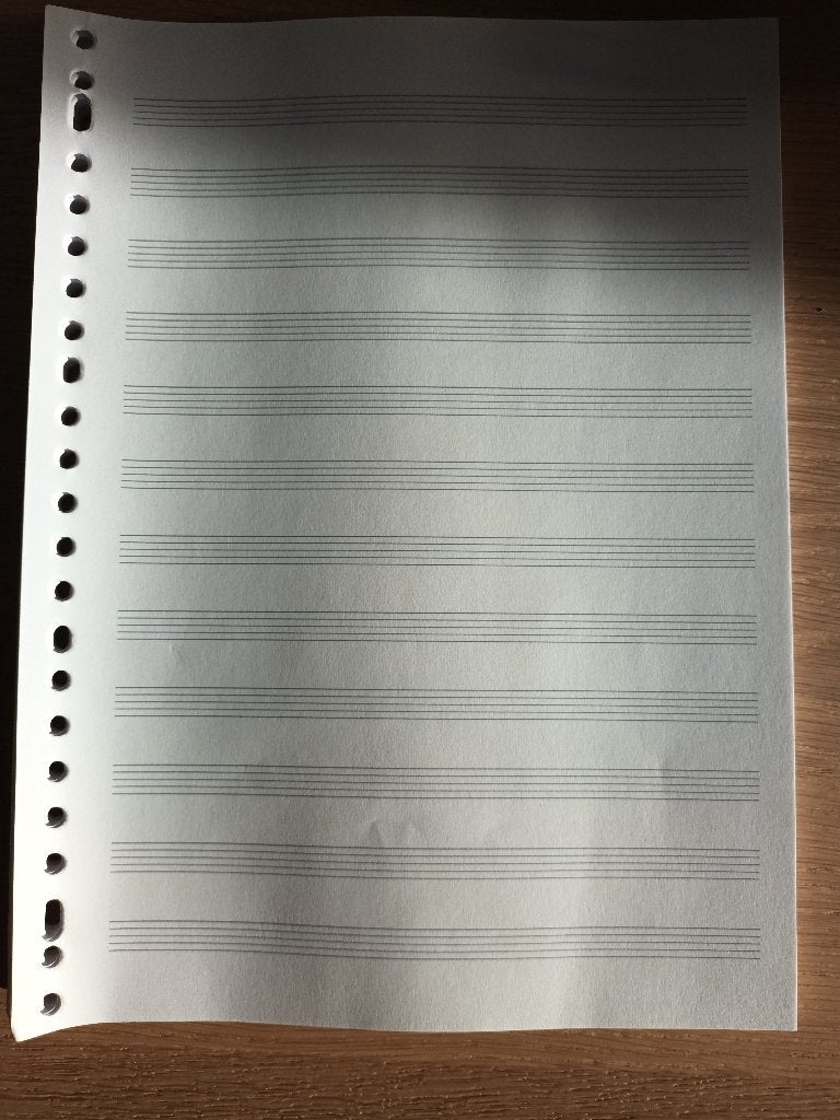 46 pagina's leeg muziekpapier lege blanco muziek papier, Ophalen of Verzenden, Zo goed als nieuw