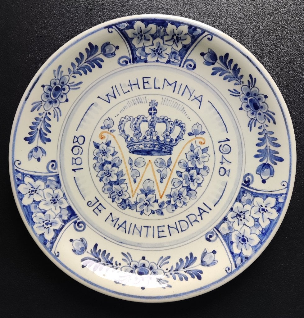 Delfts Blauw herdenkingsbord Koningin Wilhelmina, Ophalen of Verzenden, Zo goed als nieuw, Nederland, Servies