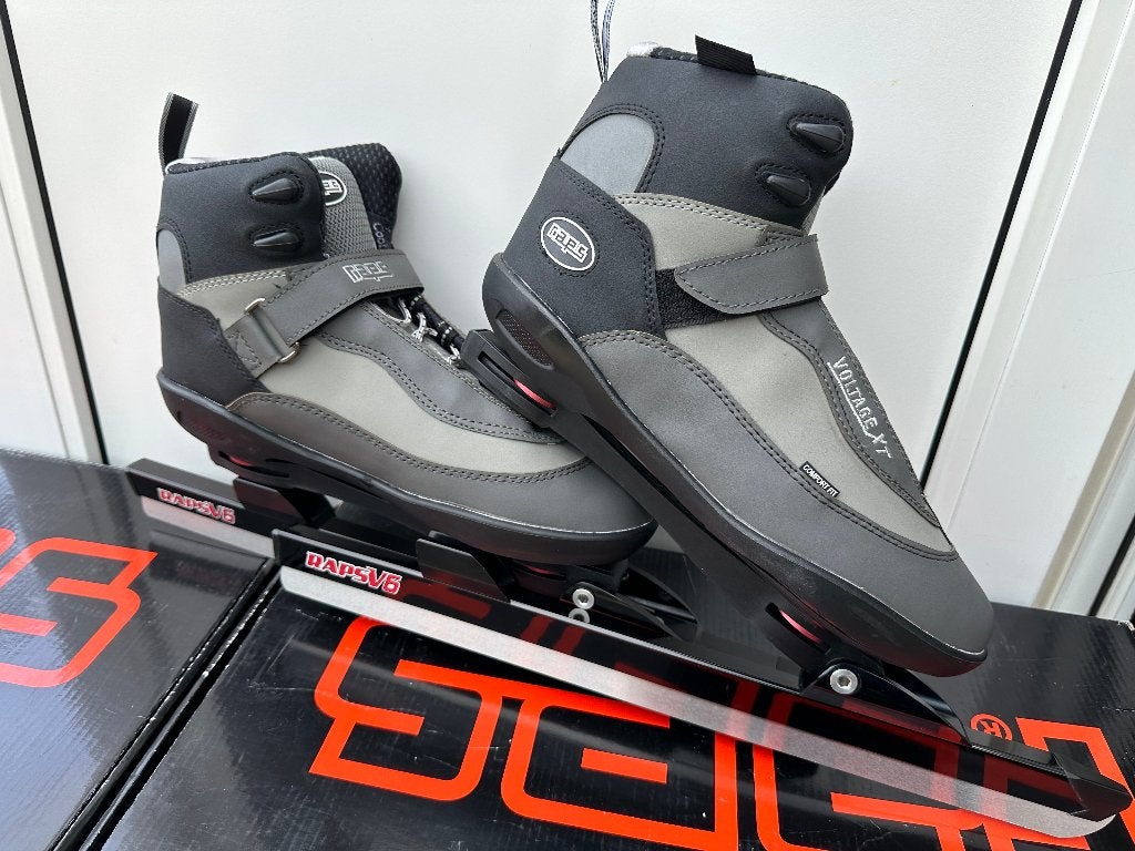 NIEUW !! Raps Voltage XT V6 Klap-Noor. SB Maat: 44 En 45. !!, Sport en Fitness, Klapschaats, Combinoren, Nieuw, Ophalen of Verzenden