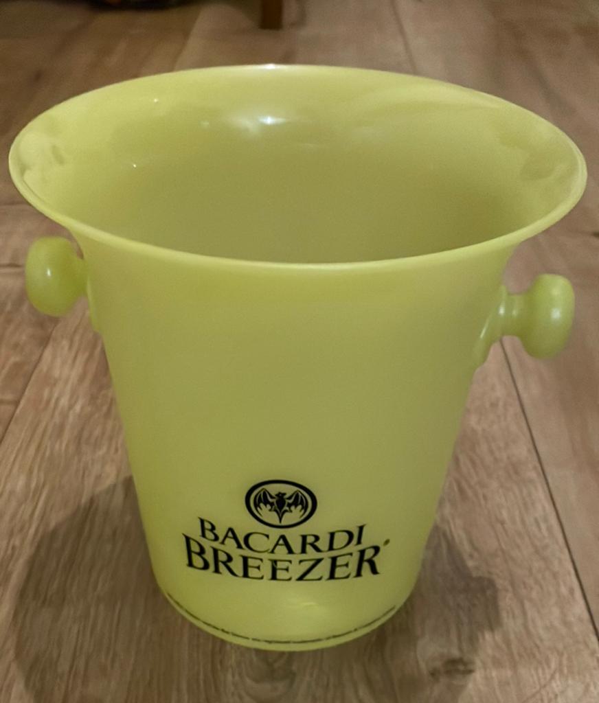 Bacardi Breezer ijsemmer geel icebucket, Ophalen of Verzenden, Zo goed als nieuw, Gebruiksvoorwerp