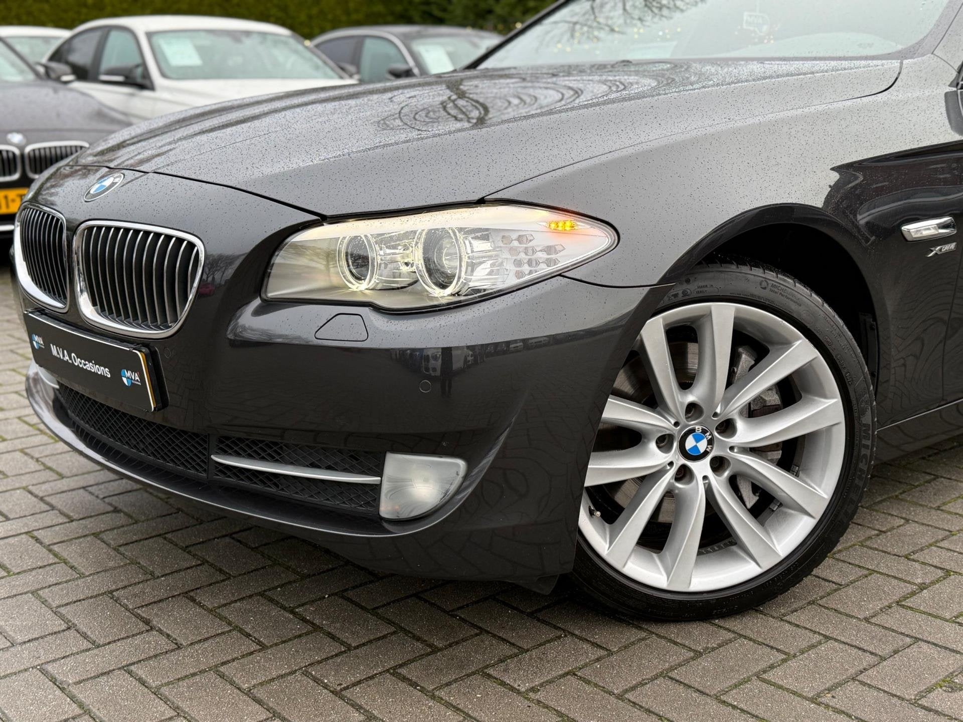 BMW 5-serie 535xi High Executive|Navigatie|Climate control|C, Auto's, BMW, Automaat, Euro 5, Gebruikt, Zwart