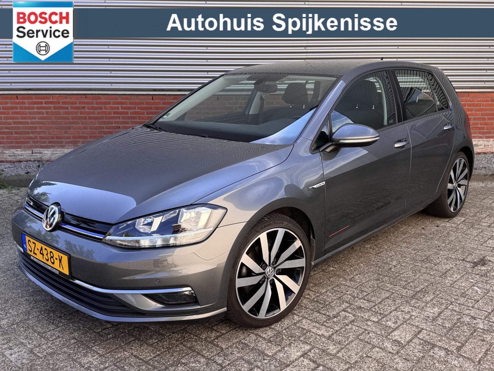 Volkswagen Golf 1.5 TSI Comfortline Business | Automaat | Tr, Auto's, Euro 6, 4 cilinders, Automatische klimaatregeling, Origineel Nederlands