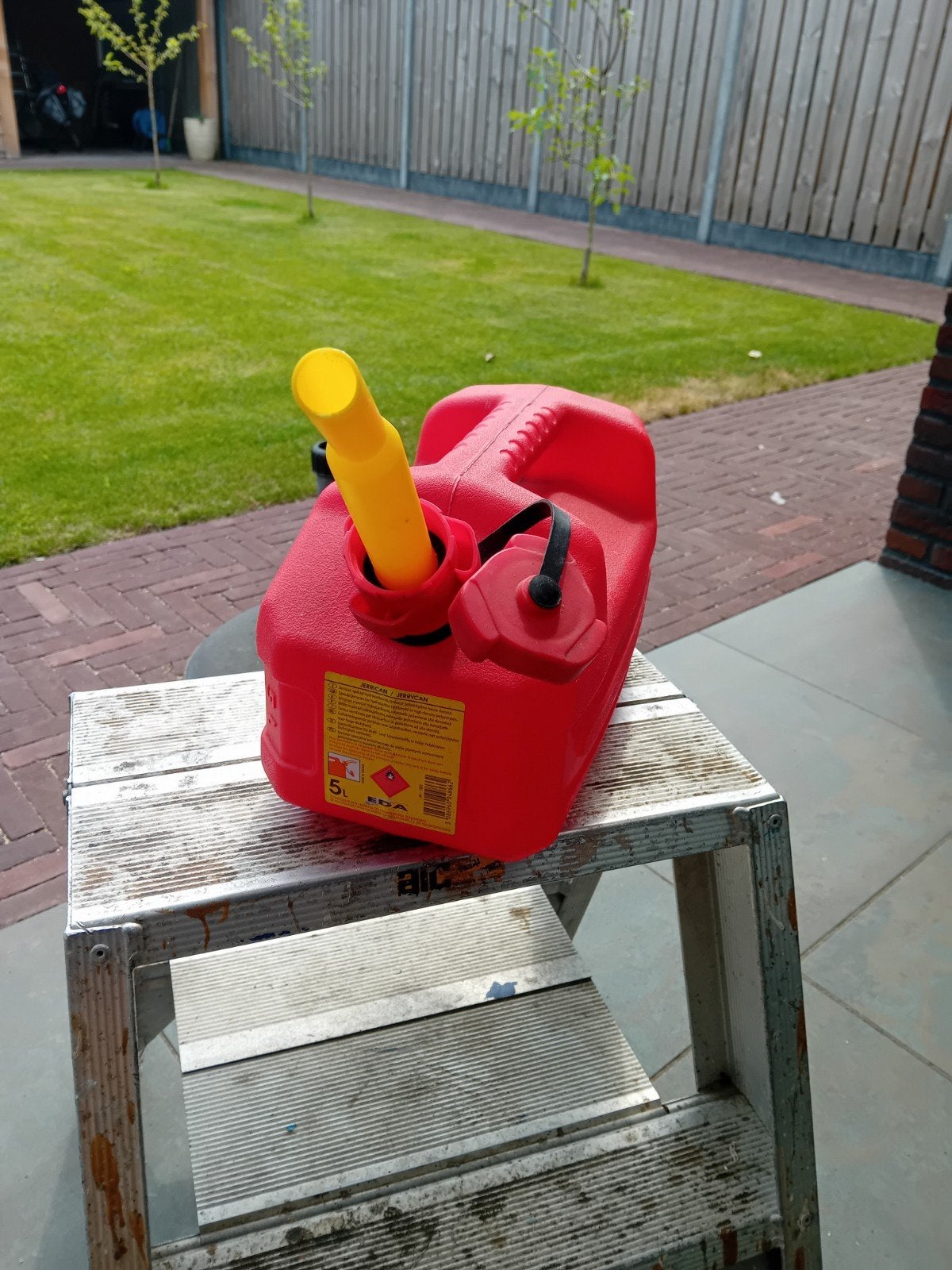 Rode jerrycan 5 liter inhoud, Auto diversen, Overige Auto diversen, Ophalen