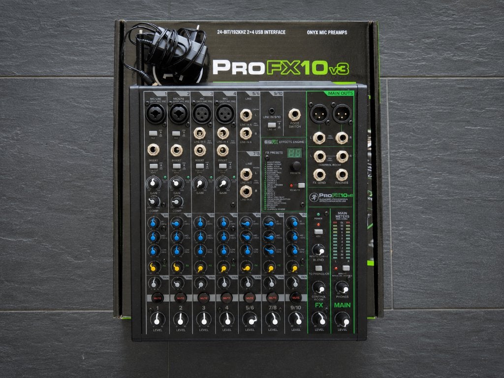 Mackie ProFX10v3 mixer, Muziek en Instrumenten, Ophalen, Zo goed als nieuw, 10 tot 20 kanalen, Microfooningang