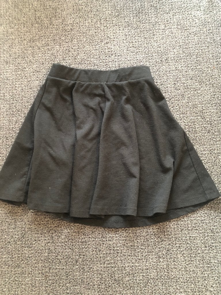 Zwarte dames rok in maat Xs, Kleding | Dames, Zwart, Ophalen of Verzenden, Zo goed als nieuw, Maat 34 (XS) of kleiner