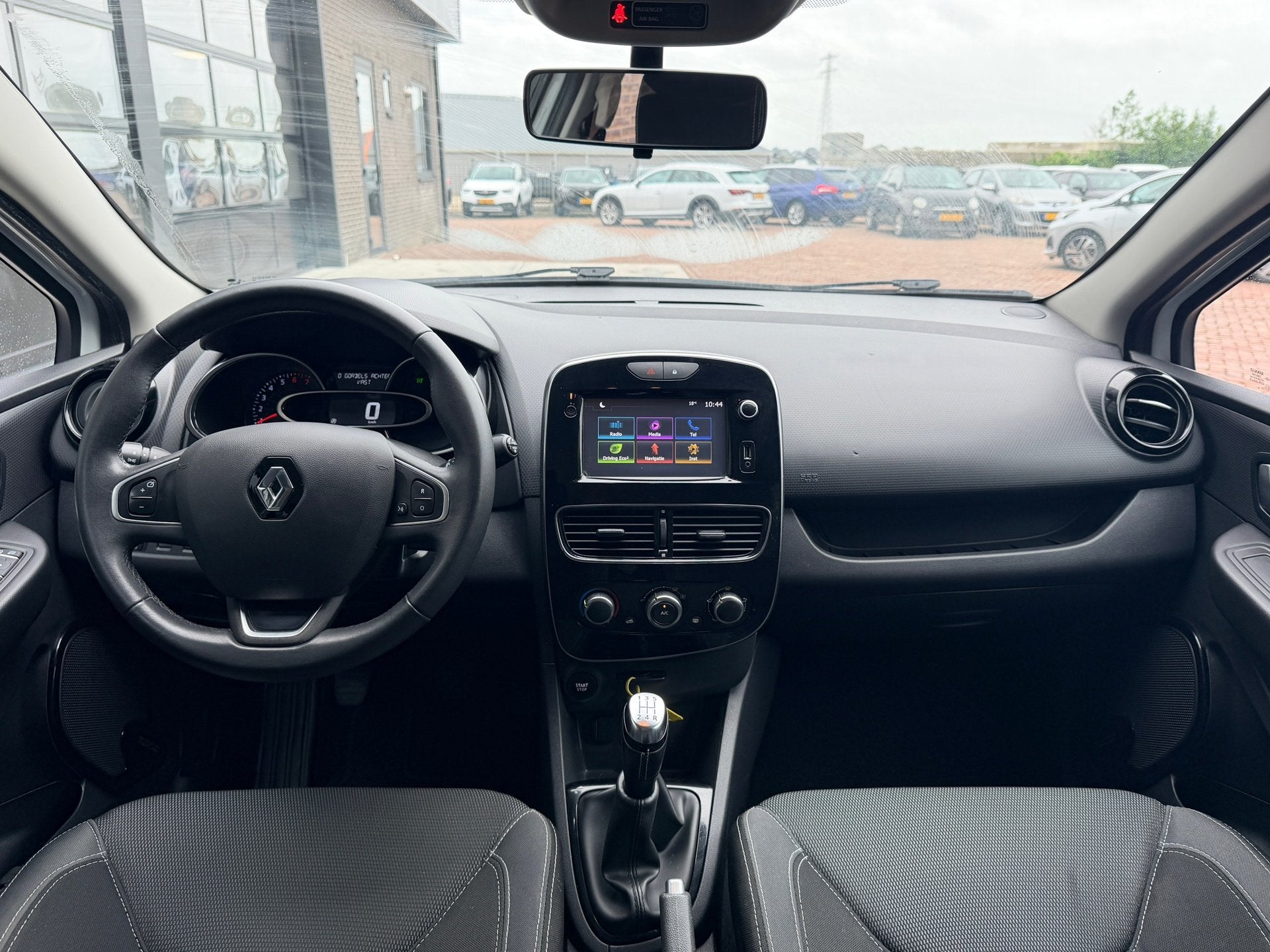 Renault Clio 0.9 TCe Zen | Navi | Airco | Cruise | R-Link |, Voorwielaandrijving, 898 cc, Stof, Gebruikt