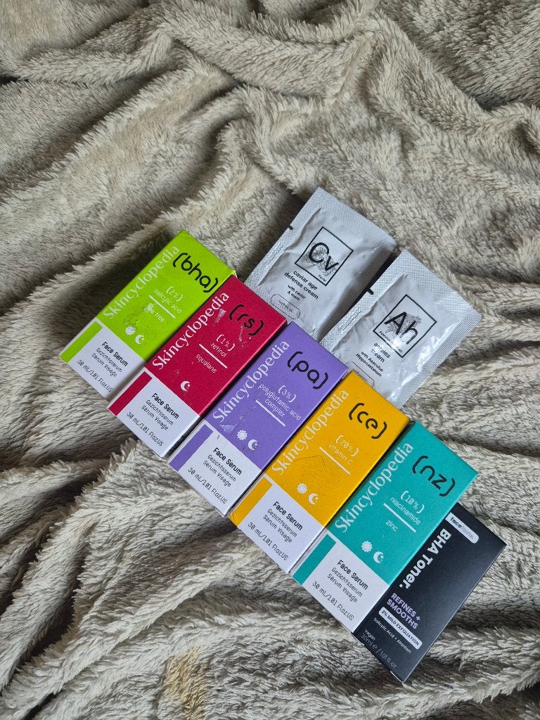 ​Luxe Skincyclopedia Serum & Verzorgingspakket – 100% Nieuw, Ophalen of Verzenden, Nieuw, Gehele gezicht, Verzorging