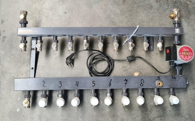 RIHO Techniek 10-gr. Vloerverdeler, pomp/thermokraan, 30 tot 80 cm, Overige typen, Ophalen of Verzenden, Zo goed als nieuw