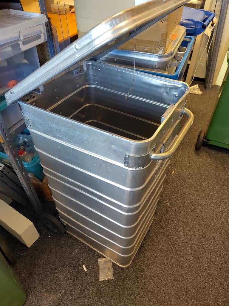 Stalen oud papier container, Ophalen, Gebruikt, 40 liter of meer, Metaal