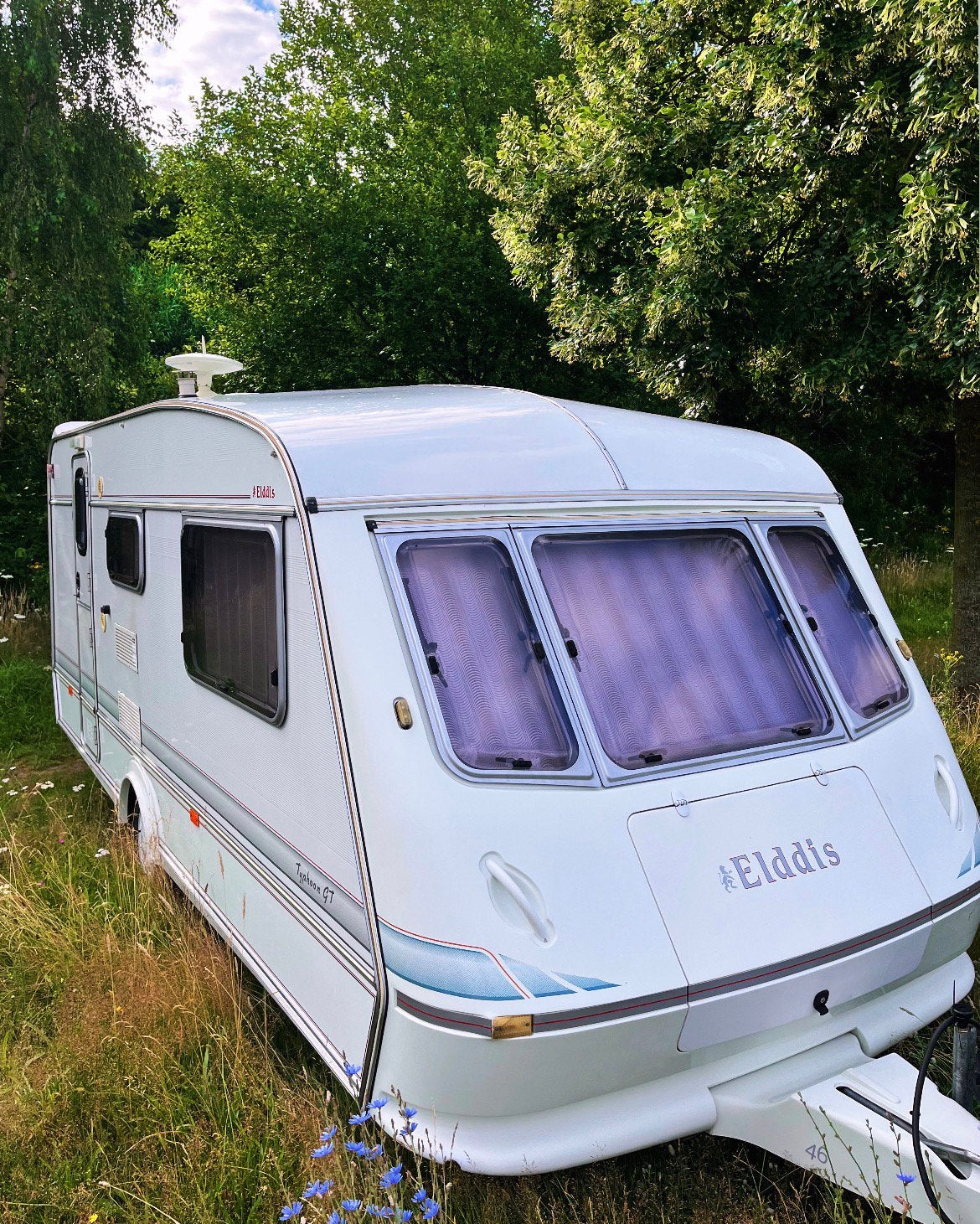 ELDDIS TYPGHOON GT 570/630 stapelbed ISABELLA voortent, Ringverwarming, Elddis, 750 - 1000 kg, Particulier