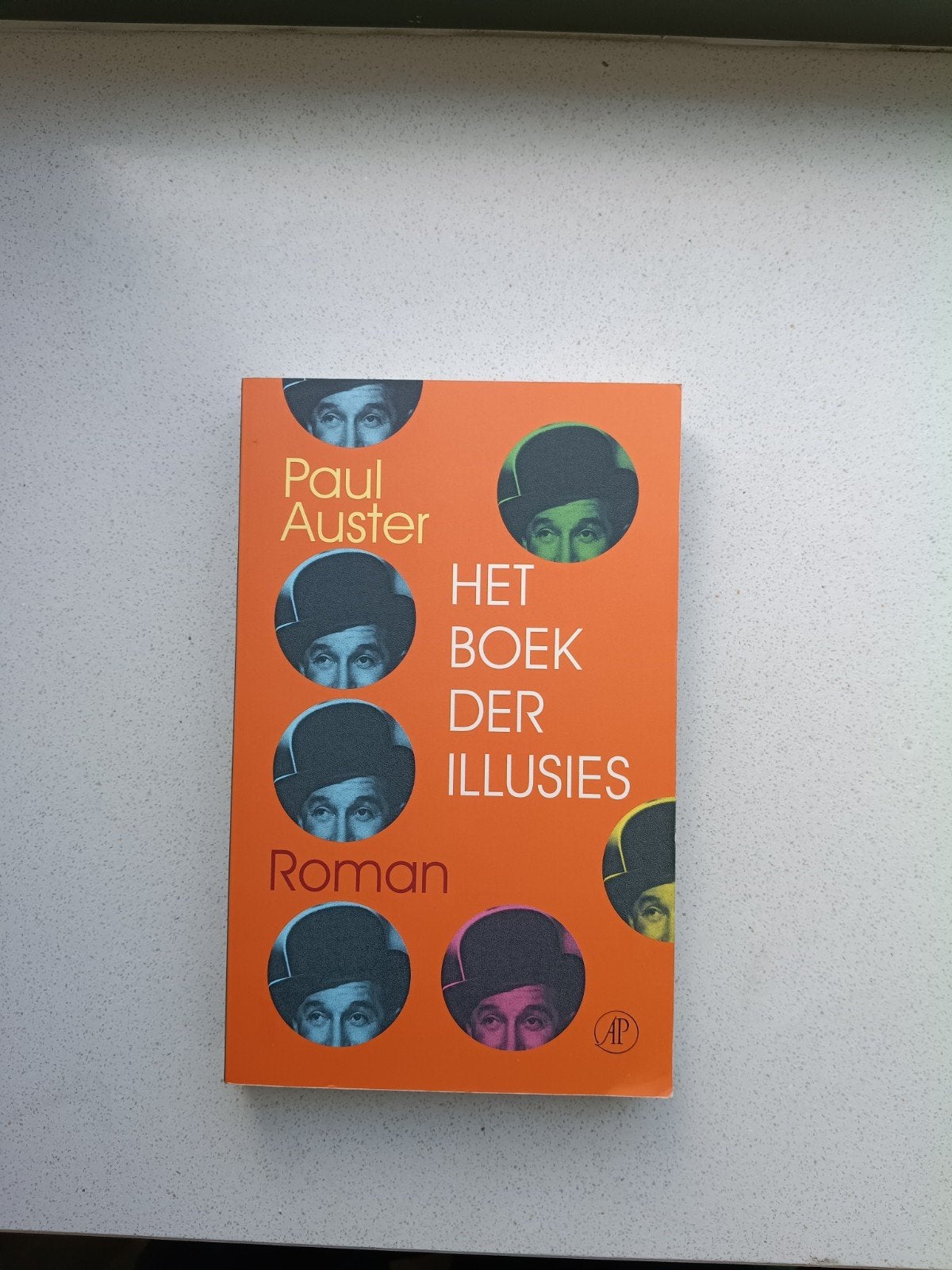 Het Boek der Illusies - Paul Auster, Ophalen of Verzenden, Gelezen