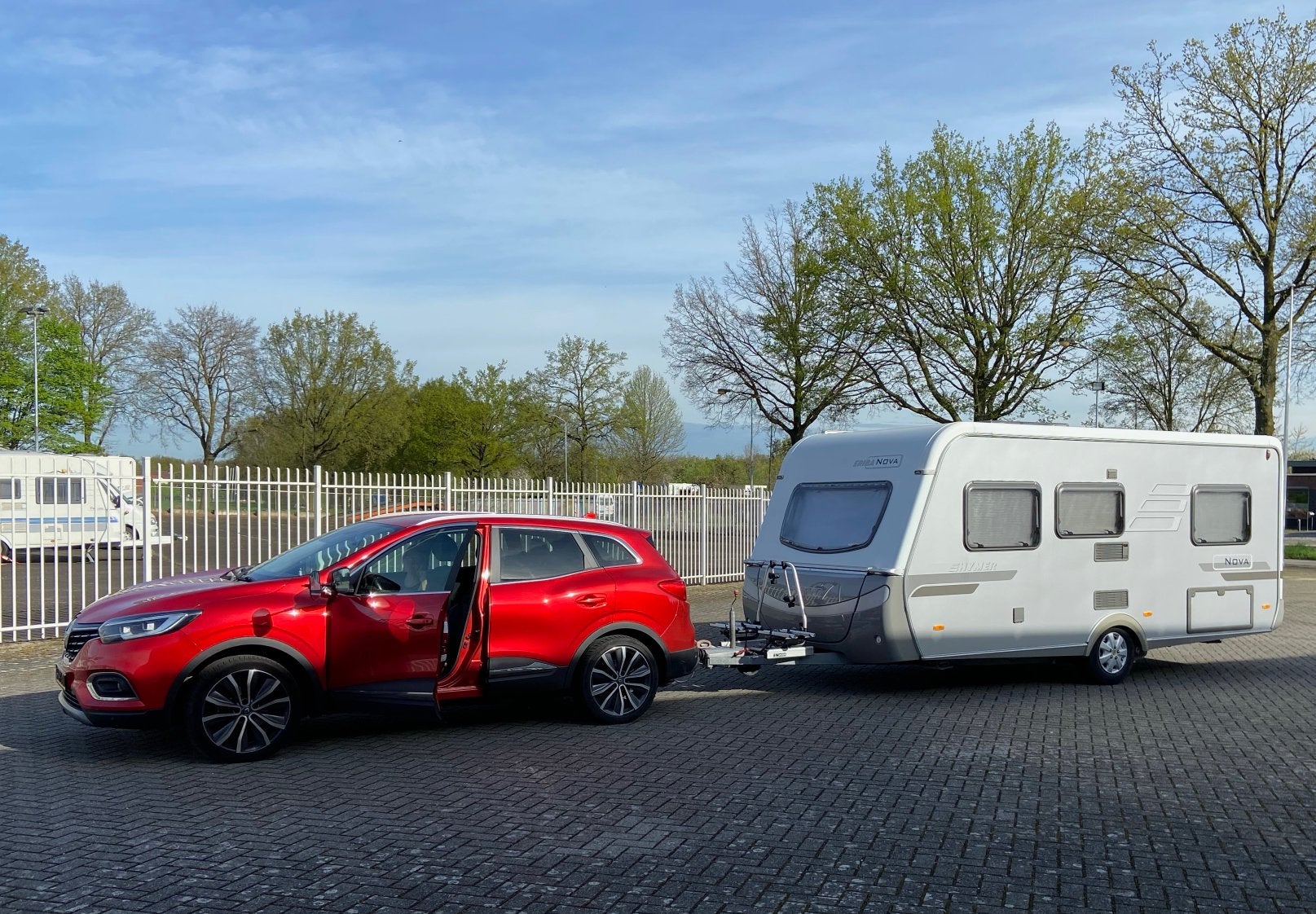 Eriba Nova 465 Hymer Luxe uitvoering ( in zeer goede staat), Caravans en Kamperen, Rondzit, Particulier, Luifel, Eriba