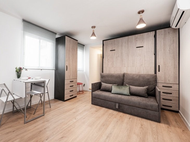 zoekende naar studio of kamer in Noord-Holland, Huizen en Kamers, Kamers te huur, Amsterdam
