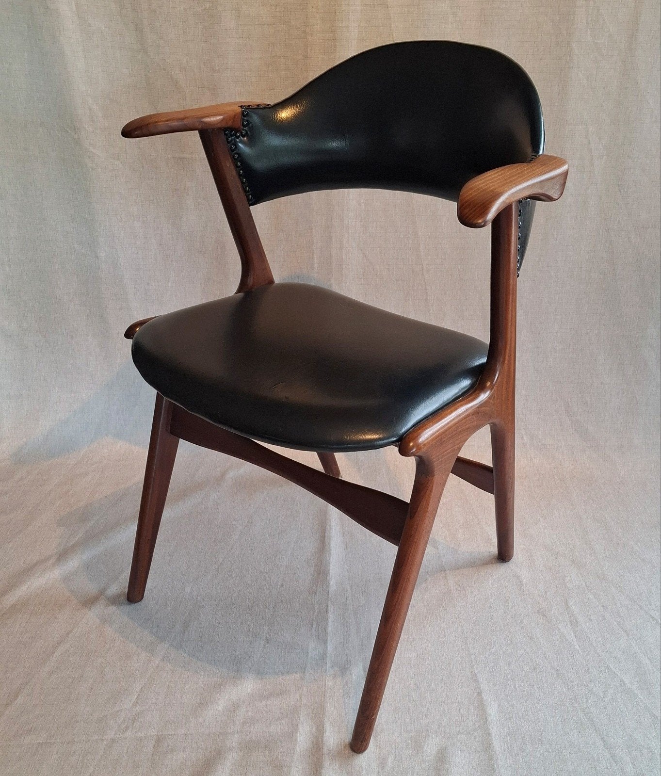 Vintage Louis van Teeffelen Cowhorn Stoel, Ophalen, Bruin, Zo goed als nieuw, Eén