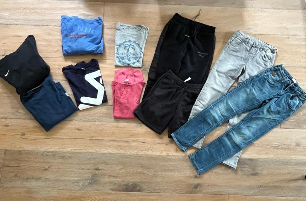 Kledingpakket maat 140: broeken, truien en t-shirts, Ophalen of Verzenden, Gebruikt, Jongen, Broek