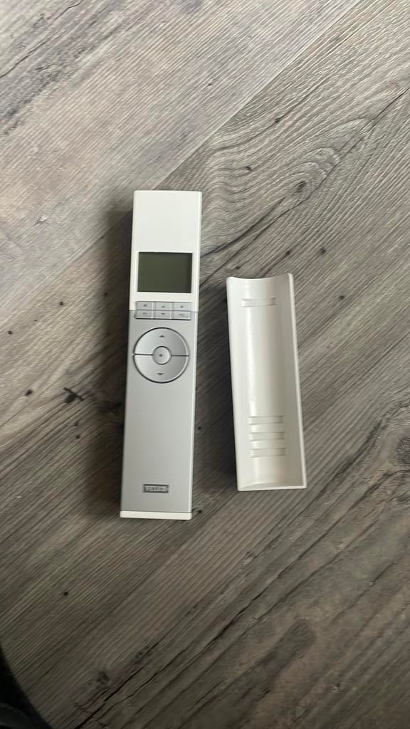 Velux Dakvenster/Raam opener, Minder dan 80 cm, 80 tot 120 cm, Ophalen of Verzenden, Zo goed als nieuw