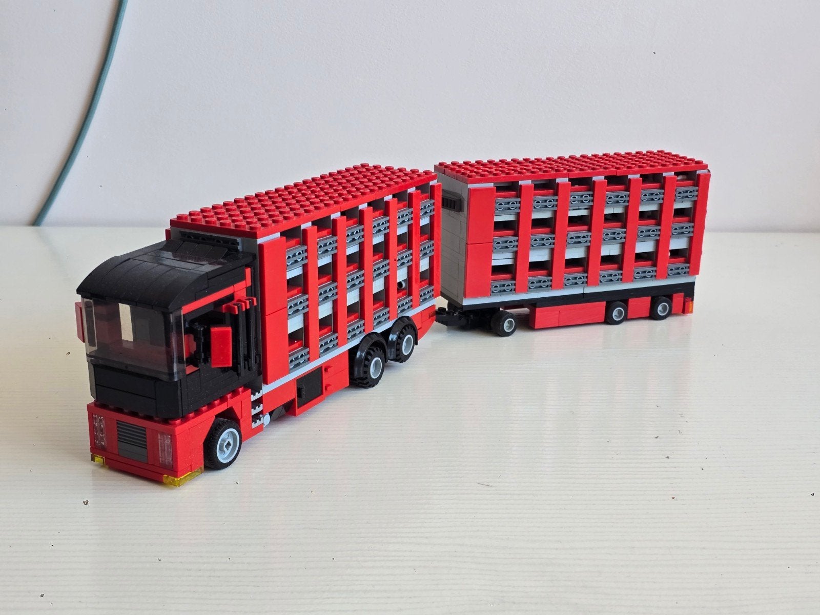 Gedetailleerde Renault Magnum Veewagen van echte LEGO, Ophalen of Verzenden