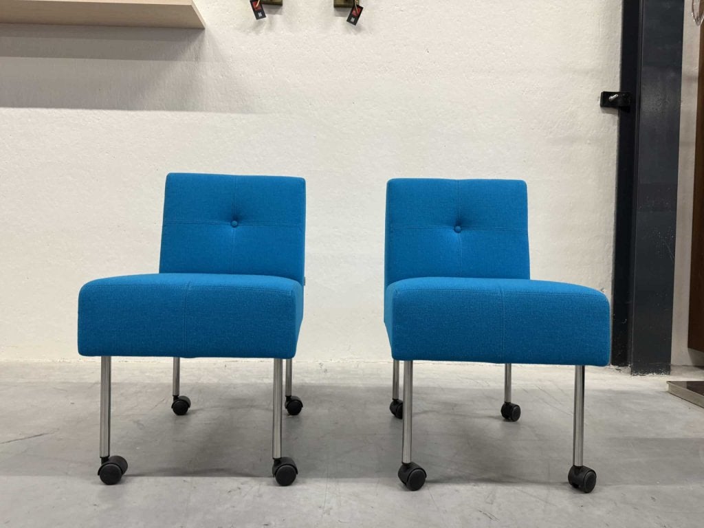 2 Nieuw Gelderland 7714 Knopenstoelen blauw stof wiel stoel, Twee, Blauw, Nieuw, Industrieweg 15