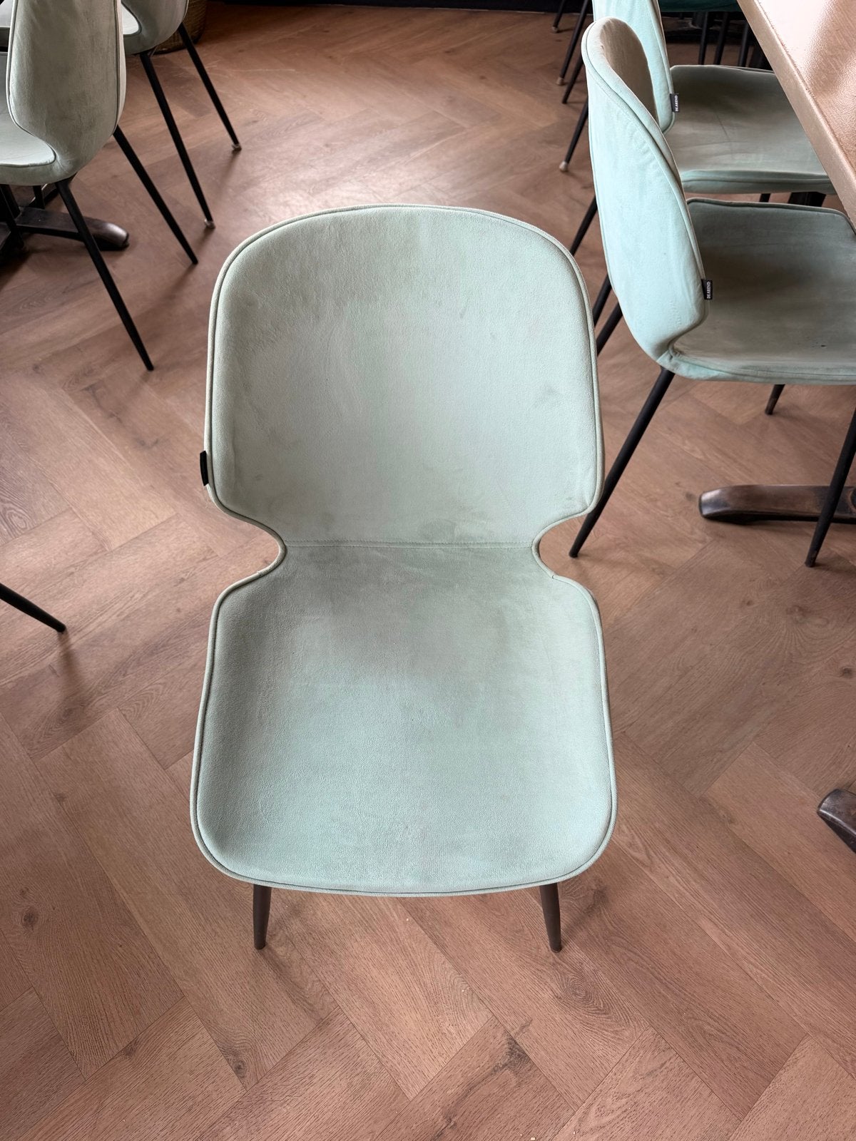 35 De Arend stoelen en 6 tafels - Restaurant meubilair, Ophalen, Gebruikt, Overige kleuren, Stof