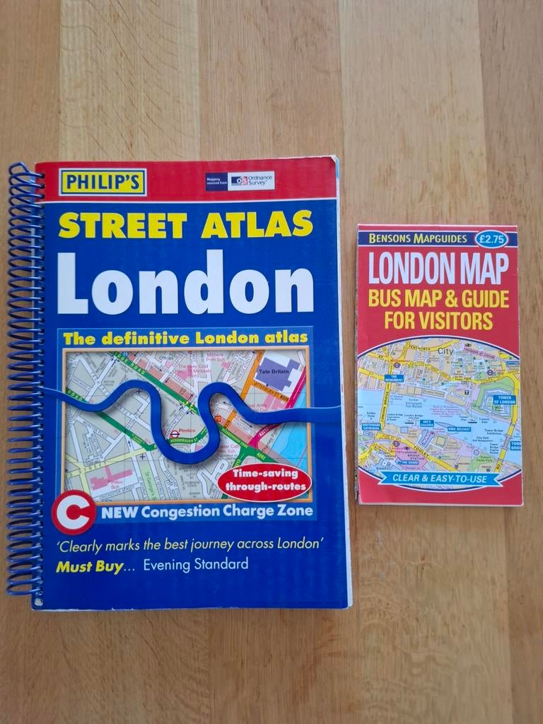 Londen - Street atlas en Bus map, Overige atlassen, Verenigd Koninkrijk, 2000 tot heden, Ophalen of Verzenden