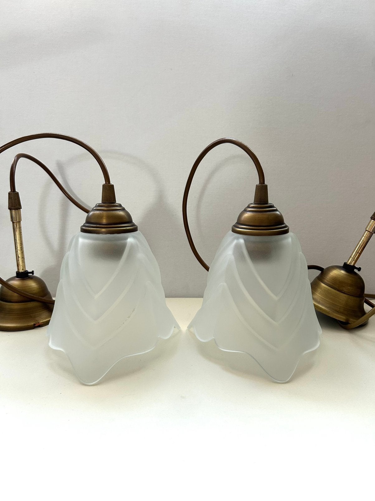 Art Deco hanglampen met matglazen kelk, Zo goed als nieuw, Glas, Art Deco, vintage, E27 (groot)