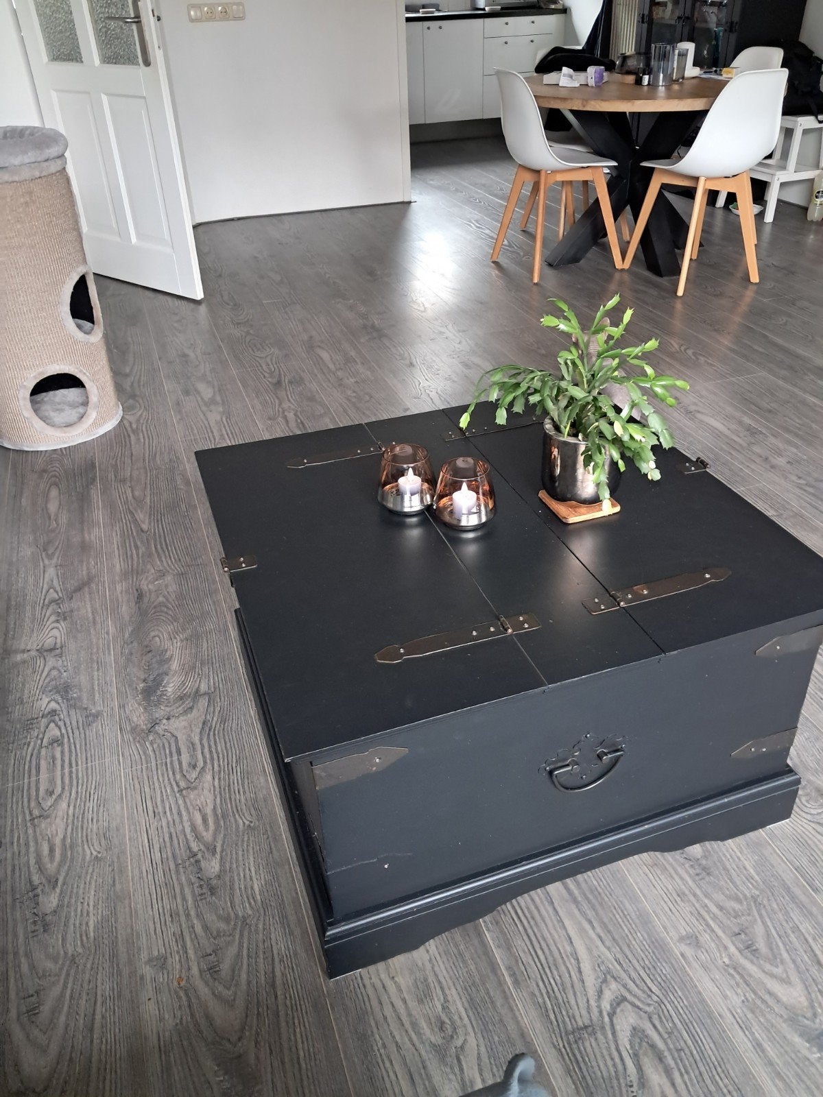 Zwart geverfde salontafel kist, Ophalen, Gebruikt, 50 tot 100 cm, Vierkant