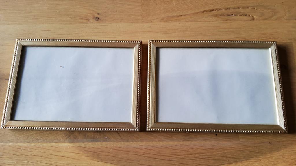 2 oude retro goud kleurig fotolijstje bewerkte rand mat glas, Ophalen of Verzenden