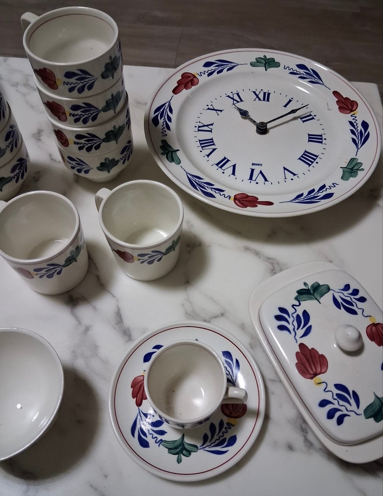 Groot Boerenbont servies - Compleet en in goede staat, Huis en Inrichting, Keuken | Servies, Ophalen, Gebruikt, Keramiek, Landelijk/Boerenbont