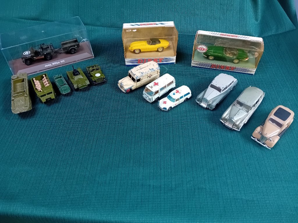 Dinky Leger/Ambulances/Rolls Royce., Ophalen of Verzenden, Gebruikt, Auto, Dinky Toys