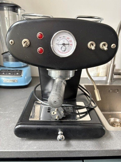 Illy Francis X1 – Prachtige design espressomachine, Ophalen, Koffiepads en cups, Koffiemachine, Zo goed als nieuw