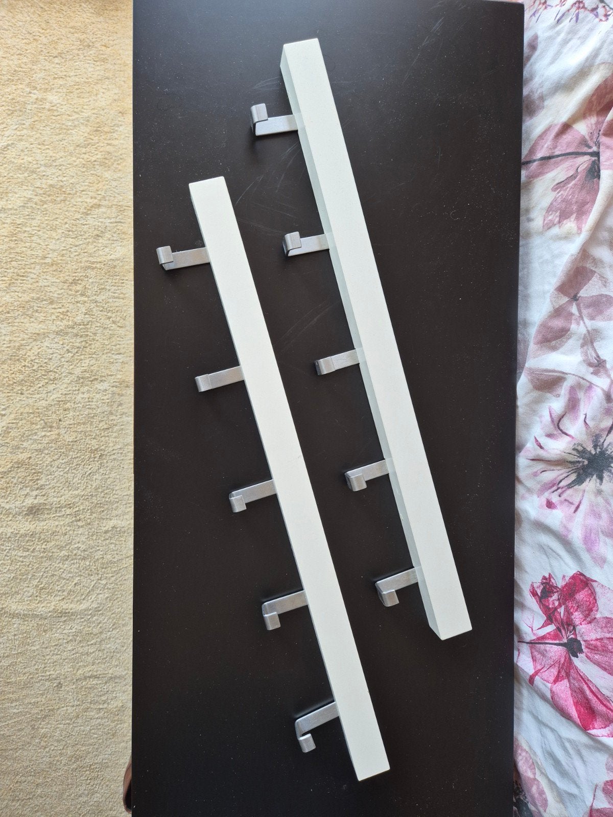 IKEA TJUSIG Wandkapstokken (2 stuks), Zo goed als nieuw, Minder dan 100 cm, Hout, Ophalen