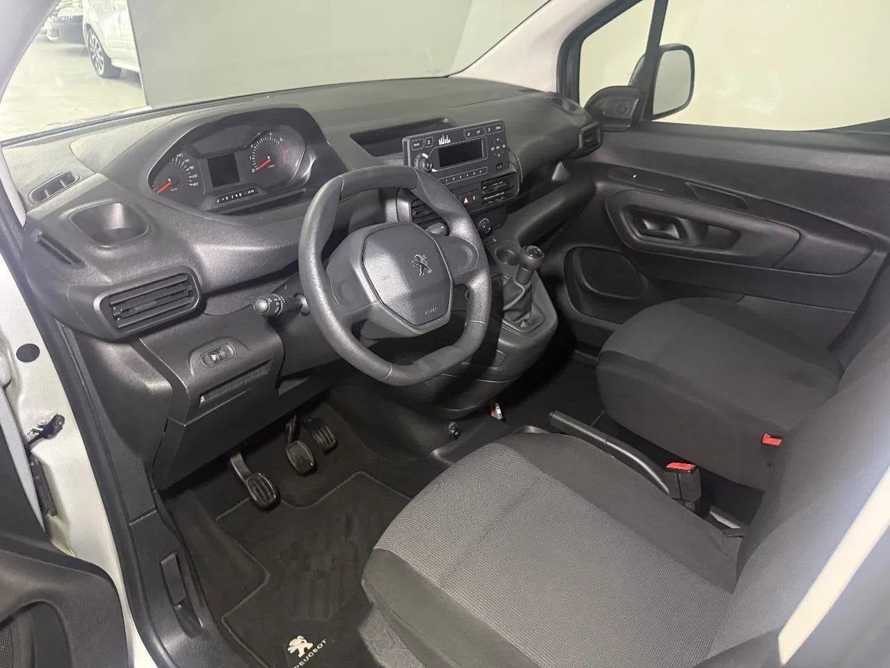 Peugeot Partner 1.5 BlueHDi L1 l AIRCO l TREKHAAK l NAP 30.0, Auto's, Dealer onderhouden, Gebruikt, 4 cilinders, Met garantie (alle)