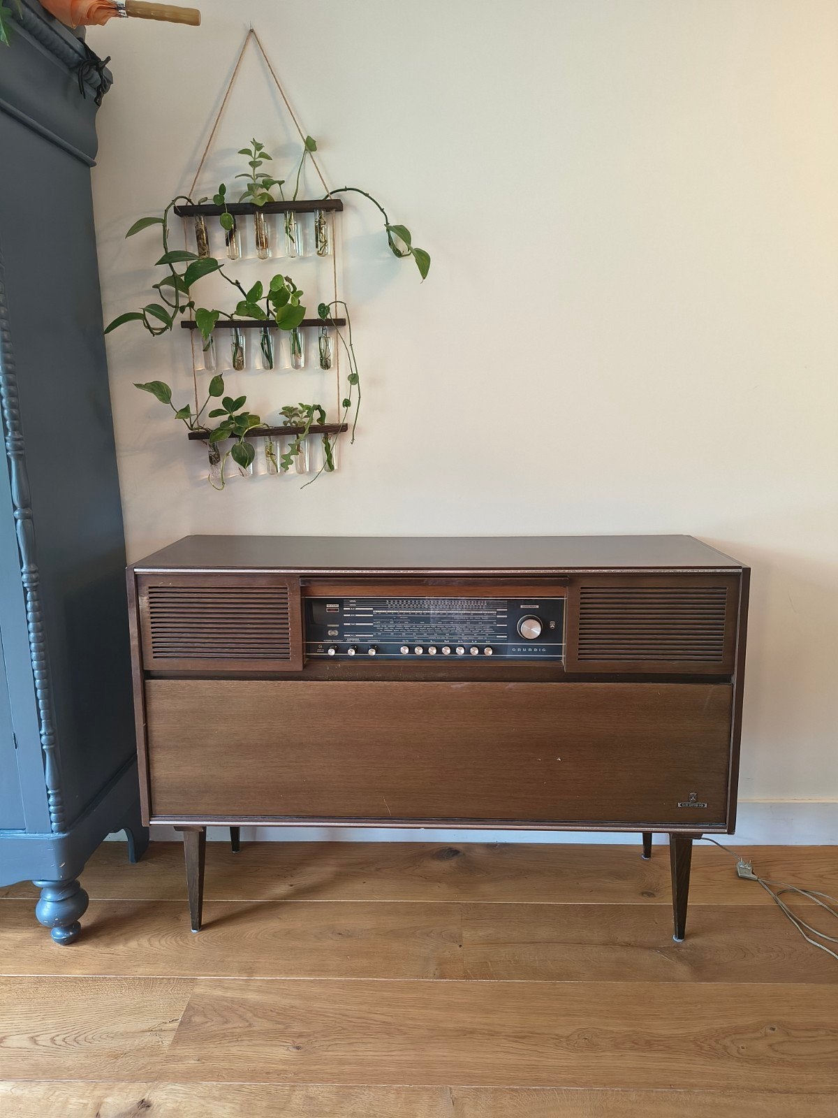 Vintage radiomeubel Grundig, Audio, Tv en Foto, Ophalen
