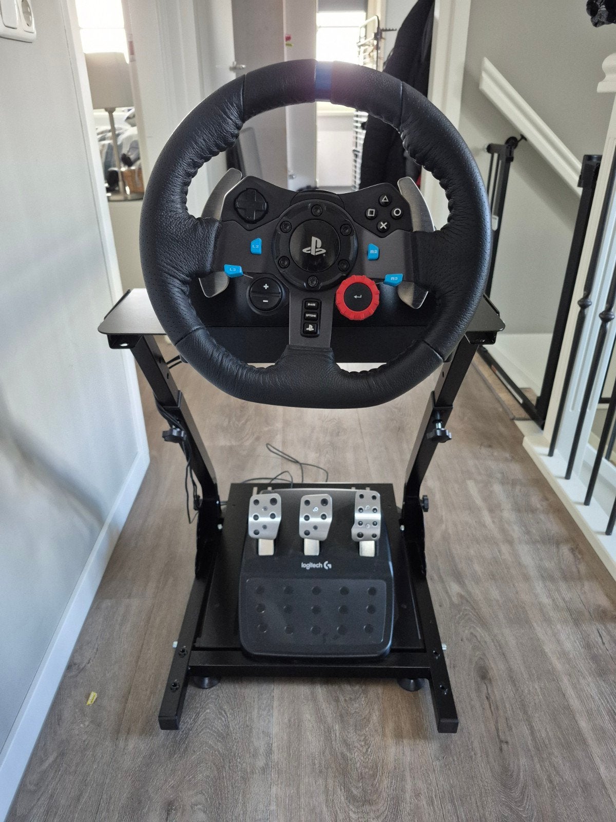 Logitech G29 racestuur met pedalen en Wheel Stand Pro, Spelcomputers en Games, Ophalen, Racestuur, Force feedback, Zo goed als nieuw