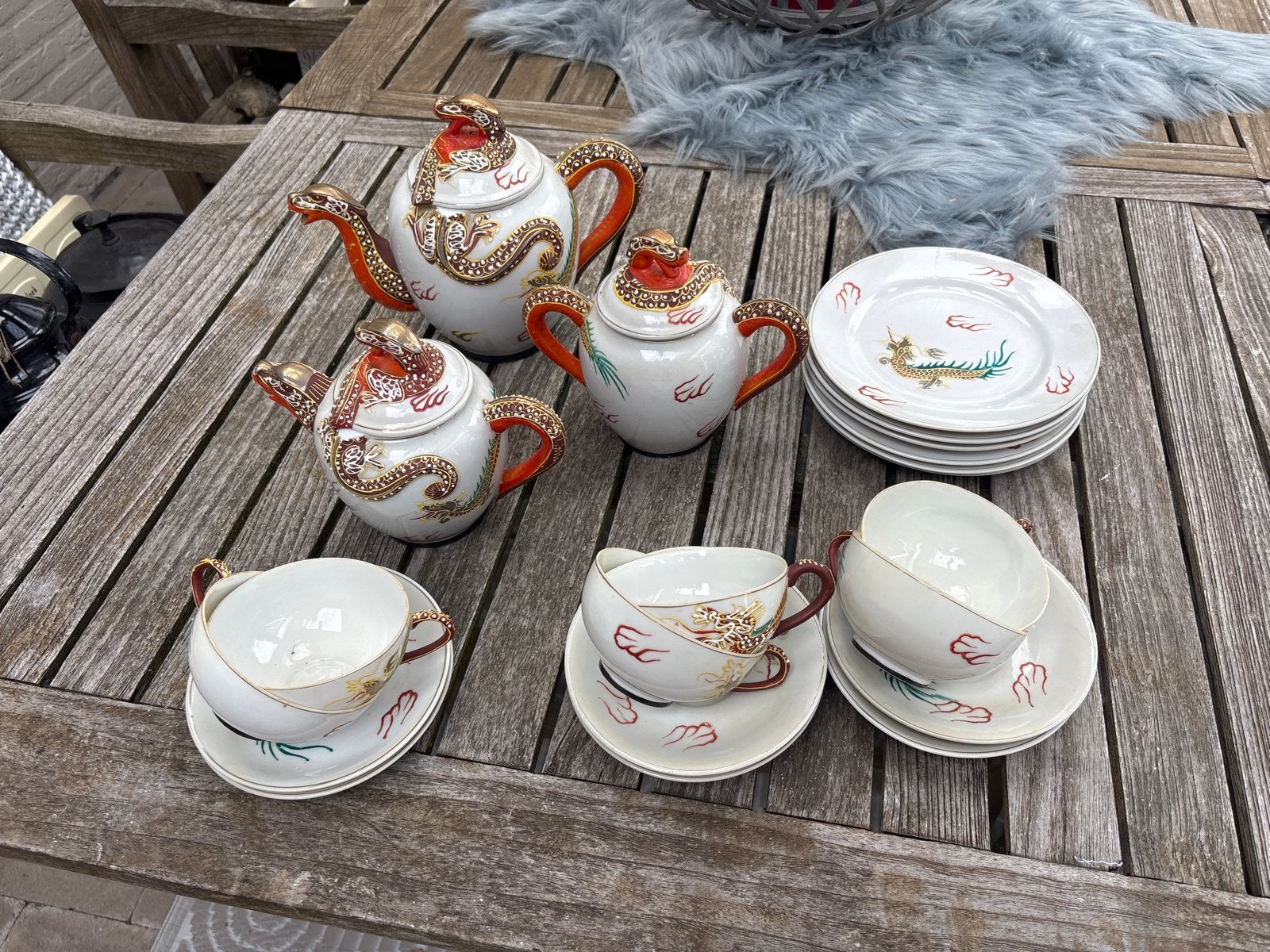 Vintage Chinees theeservies met drakenmotief, Antiek en Kunst, Antiek | Servies compleet, Ophalen