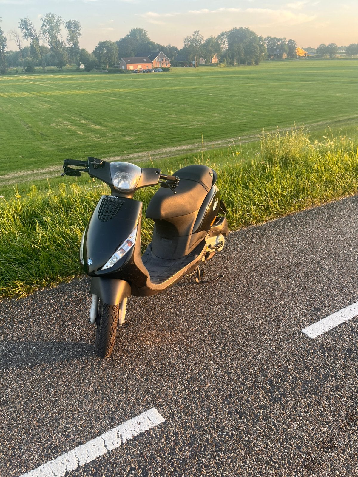 Piaggio Zip 4takt 50cc snor, Ophalen, Piaggio, Zo goed als nieuw, Benzine