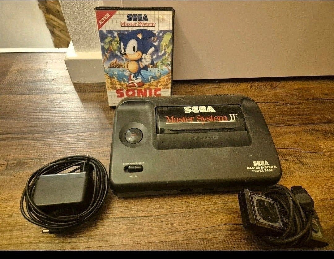 Sega Master System II met controller en Sonic the Hedgehog, Master System, Ophalen of Verzenden, Met 1 controller, Gebruikt