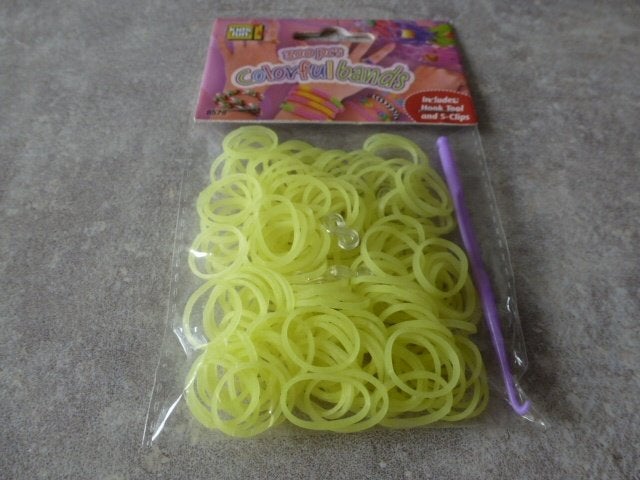 NIEUW 200 licht gele loom bandjes 5 zakjes voor 8,00, Ophalen of Verzenden, Nieuw