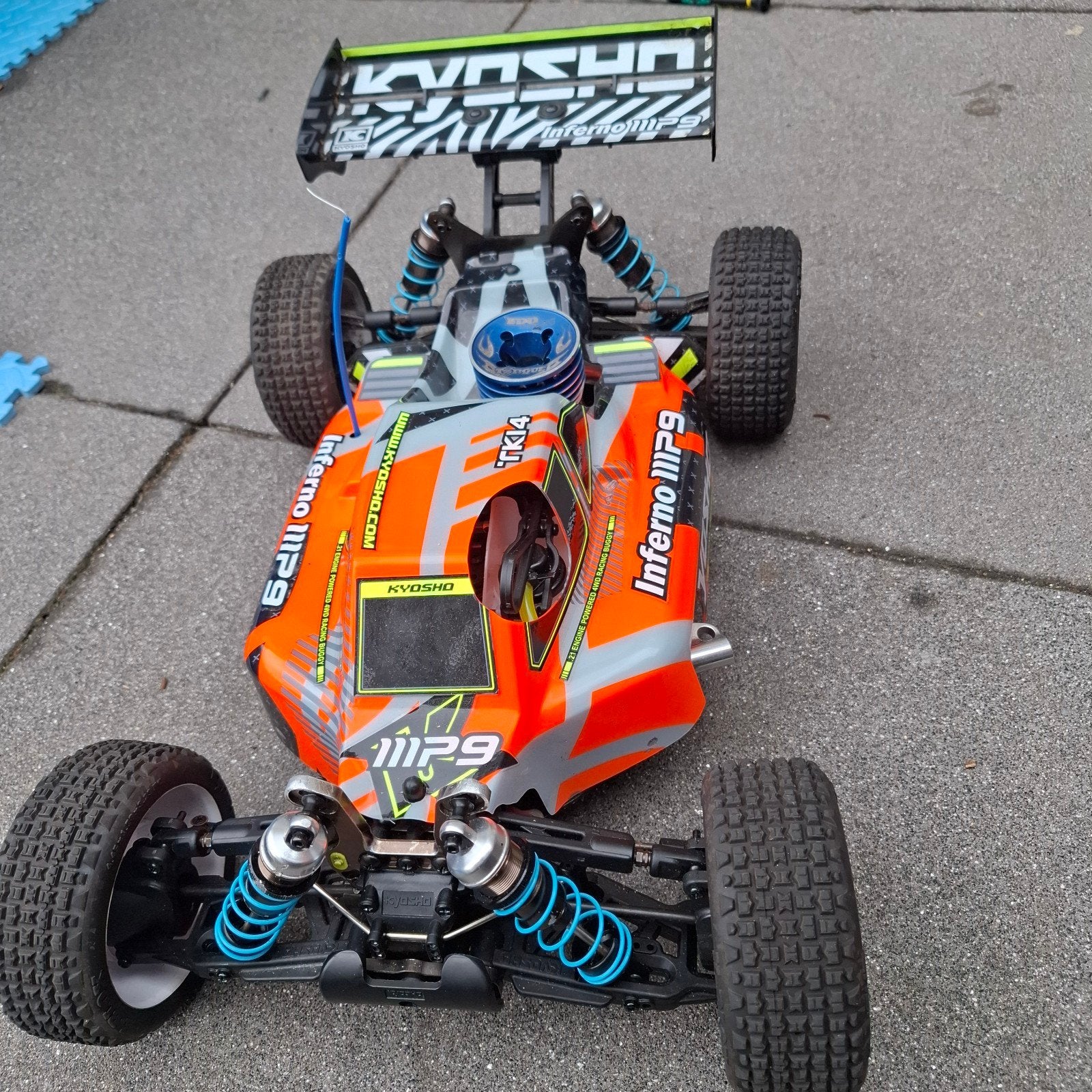 Kyosho Inferno MP9 TKI4 nitro, Hobby en Vrije tijd, Modelbouw | Radiografisch | Auto's, Gebruikt, Auto offroad, Ophalen of Verzenden