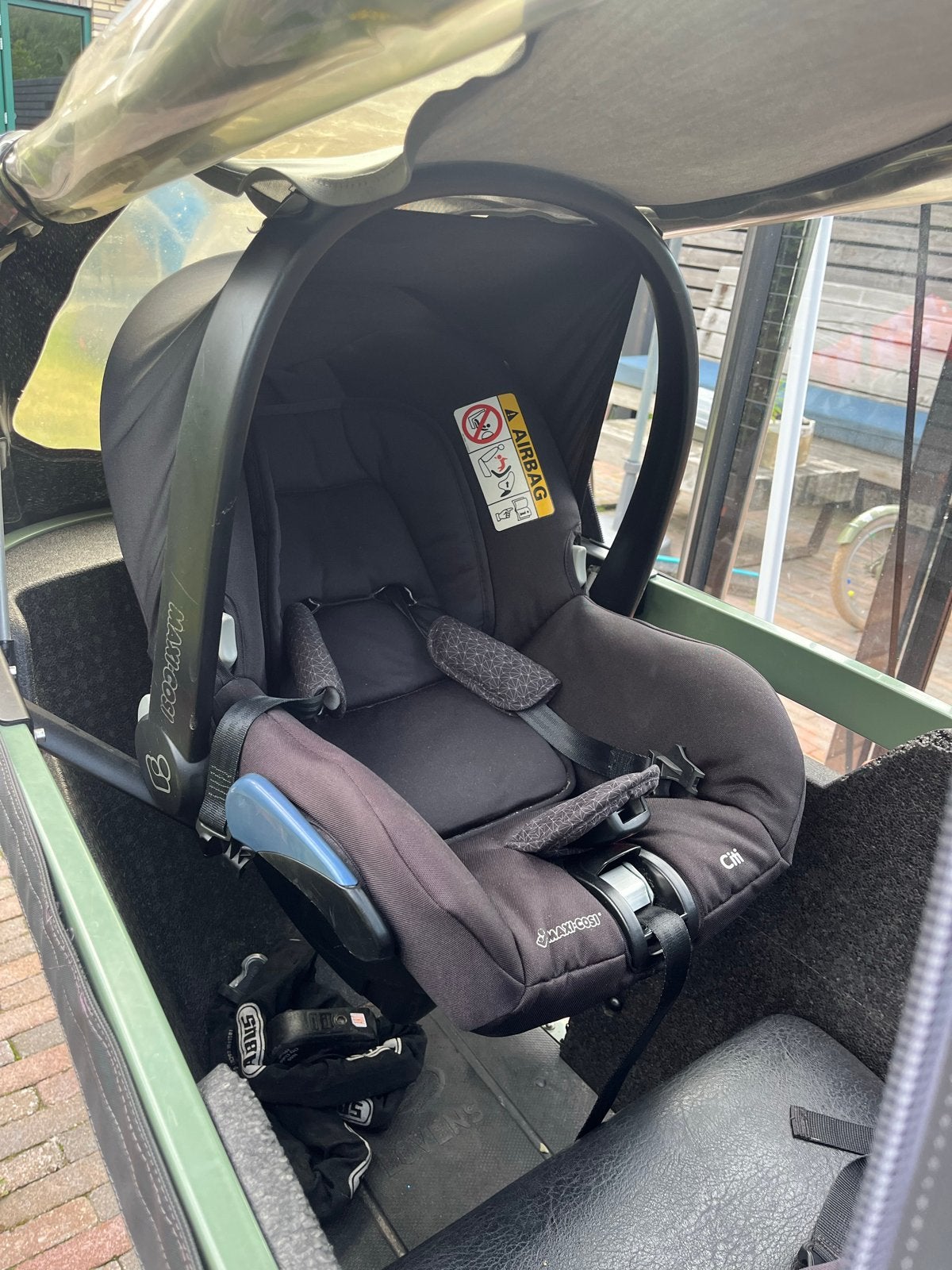 Lovens Maxi Cosi adapterset + Maxi Cosi autostoel, Ophalen, Zo goed als nieuw